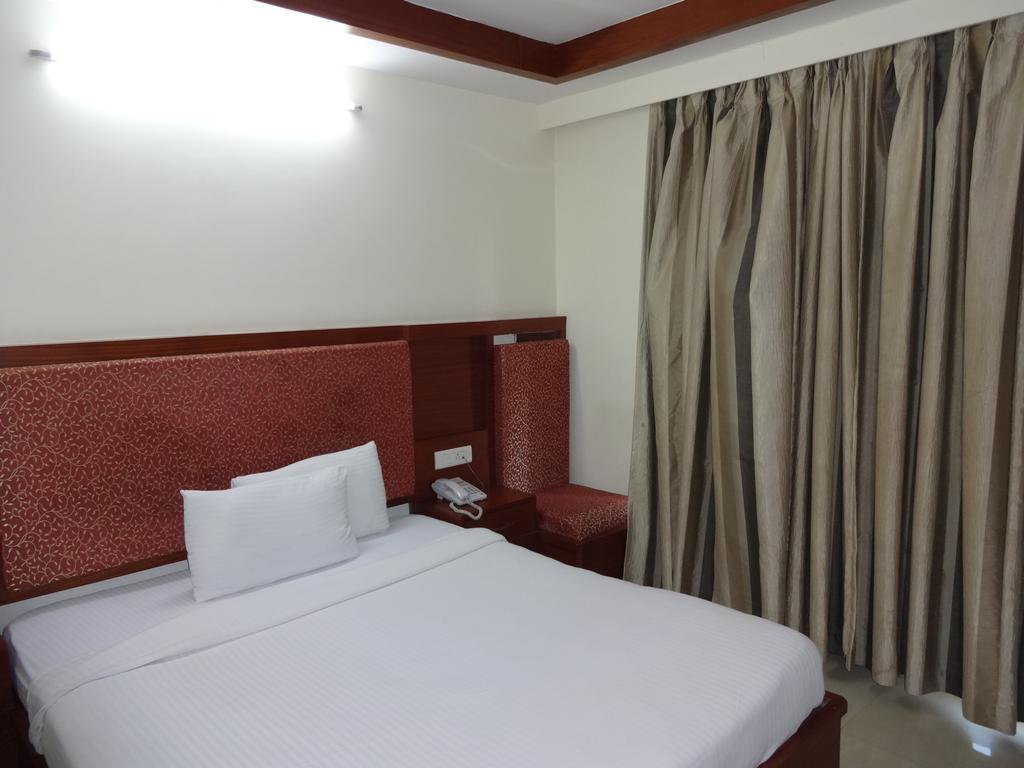 La Hospin Hotel Rājahmundry 部屋 写真