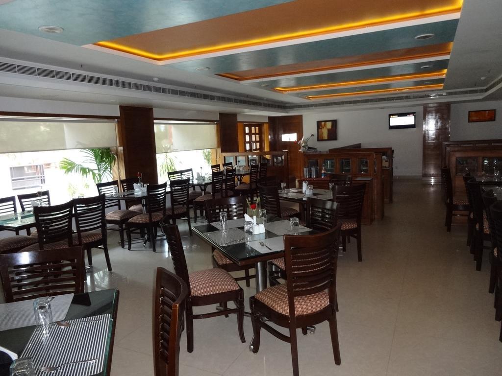 La Hospin Hotel Rājahmundry 部屋 写真