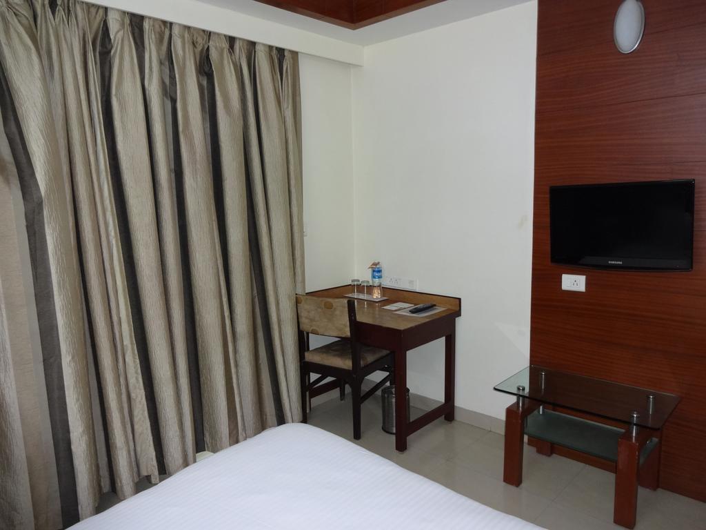 La Hospin Hotel Rājahmundry 部屋 写真