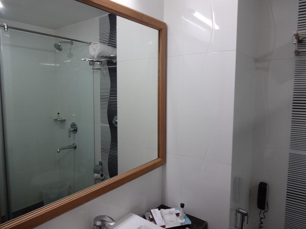 La Hospin Hotel Rājahmundry 部屋 写真