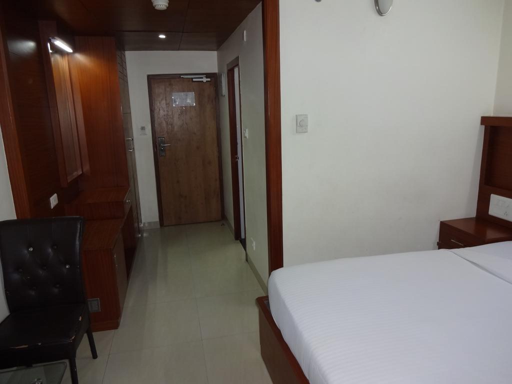 La Hospin Hotel Rājahmundry 部屋 写真